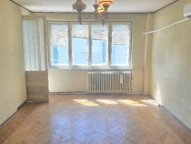 Vand apartament 3 camere decomandat in Deva, Titu Maiorescu, etaj 2