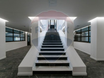 Spațiu comercial ULTRACENTRAL - 2,300mp de închiriat