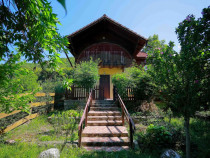 De vânzare Casǎ de Vacanțǎ cu 3 camere, teren 1146 mp...