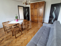 Apartament 2 camere, 56 mp, semidecomandat, zona Zamca