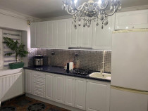 [PRIMARIE] Apartament cu 3 camere, decomandat - Mobilat si Utilat -