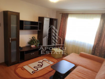 Apartament cu 3 camere, etaj intermediar, zona Circumvala...
