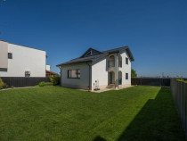 Casa cu Mesteceni! Complex Lalelelor Domnești