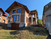 Teren 10 ari cu casă la roșu 240 mp cu plus garaj–Valea