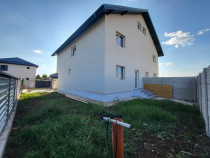 Duplex spatios cu 4 camere si mansarda cu placa de beton,gata de mutat