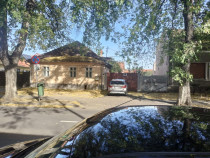 ULTRACENTRAL ORADEA - casa de vanzare