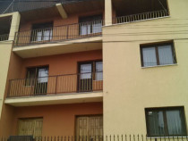 Casa 6 camere - cazare 15 persoane, Nord