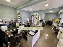 Spatiu comercial cu vitrina stradala, in Ploiesti, zona Mall