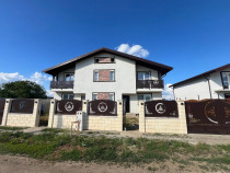 Casa tip Duplex prevzut cu panouri solare