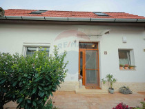 5 camere, central Nicolae Jiga, retras de la stradă, de ...