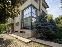 DE INCHIRIAT Apartament 4 camere în zona Baneasa