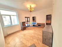 Ap. 3 camere in vila S P 2et/85 mp/an1936/ zona Carol-Armene