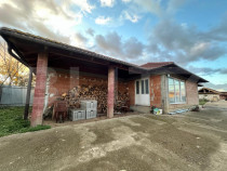 Casa de vanzare cu teren 15 ari - Zona Vetis