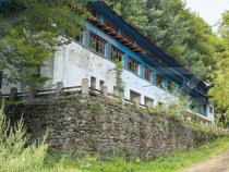 Cladire cu potential turistic, zona Gureni