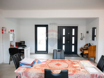 Casă / Vilă cu 5 camere de v&acirc;nzare