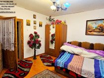 Casa individuala,2 beciuri mari,anexe,920 mp teren,la 10 min.de P.Nt.