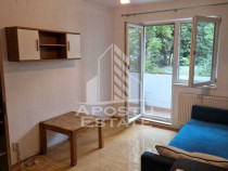 Apartament 3 camere, etajul 1, zona Spitalul Judeten