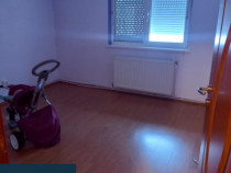 Apartament 3 camere Aleea Cibinului Resita