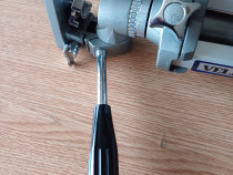 Trepied foto japonez Velbon