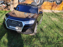 Mașinuța electrica Audi Q7