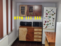 Apartament 2 camere Progresu, parter cu balcon mare.