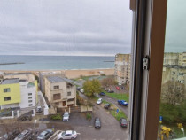 Vedere frontal la mare, 3 camere decomandate.