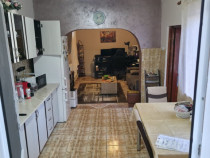 Casa 3 Camere, Baie, Bucatarie, 2 Bai Centru - Tomis 2, eMag - 142m