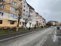 Apartament cu 2 camere si pivnita situat in zona Rahovei din