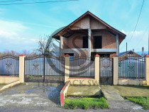 Casa la rosu de vanzare | Iordacheanu - Valea Cucului | C...