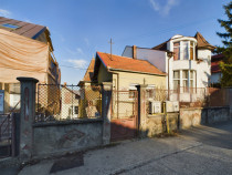 Casă 3 camere, curte comună, Stadion CFR, cart. Gruia, Clu