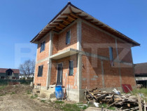 Casa la rosu de vanzare, cu 5 camere, 168 mp, Bistrita