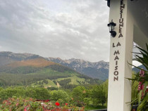 Pensiune:3 km de Castelul Bran, 2.900mp teren, aviz ISU, pre