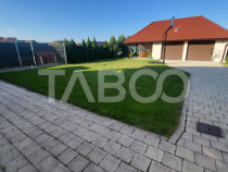 Casa individuala moderna de vanzare 5 camere 2 garaje