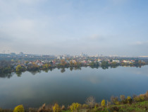 Vedere Unica Catre Lac - Prima Inchiriere
