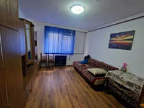 Camera de camin cu baie si bucatarie - zona Tractorul