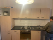 Bucătărie cu electrocasnice