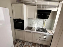 Ofer spre inchiriere apartament cu 2 camere in zona Lujerului