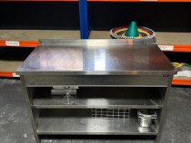 Dulap uși glisante,etajeră,suport coș gunoi,suport oale.