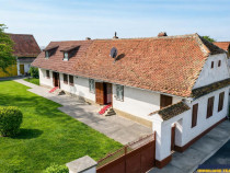 Tur 3D! Casa autentica cu sura,1.800mp teren, in statiunea b