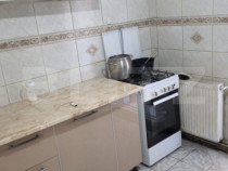 Apartament 3 camere, decomandat, 65 mp utili &ndash; zona Piața