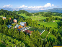 Complex turistic cu privelisti picturale,apa curativa,aer pu