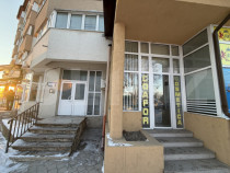 Spațiu comercial de &icirc;nchiriat, 38 mp, zonă Cetate