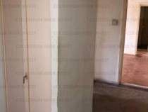 Apartament 3 camere, semidecomandat - zona Grivitei