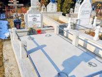 Loc de veci/cripta &icirc;n cimitirul Dărmănești