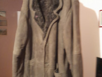 Cojoc barbatesc nou.