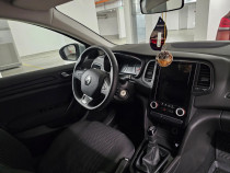 Renault Megane TCE 140 cai 2022 prim proprietar de nou in garantie