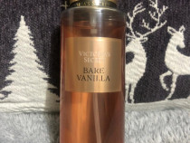 Victoria`s Secret Spray parfumat de corp