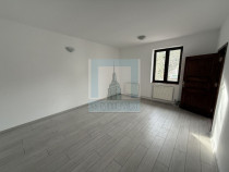 Apartament 2 camere decomandat - zona Centrul Civic