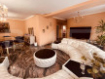 Casă 8 camere, 404 mp, zona Lapus