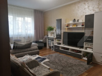 Apartament cu 2 camere, decomandat